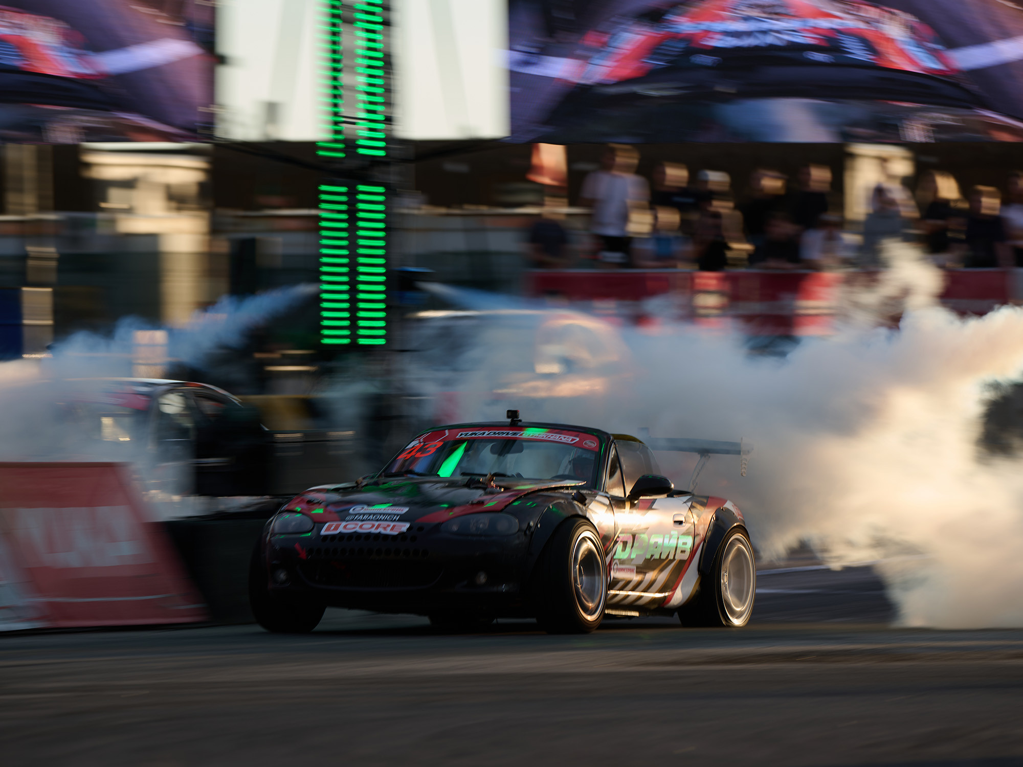 От футбола к автоспорту: «Газпром Арена» приняла этап 2 этап Yuka Drive Gymkhana