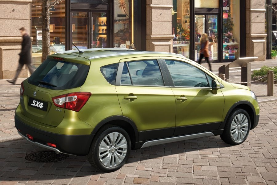 Стали известны российские комплектации нового Suzuki SX4
