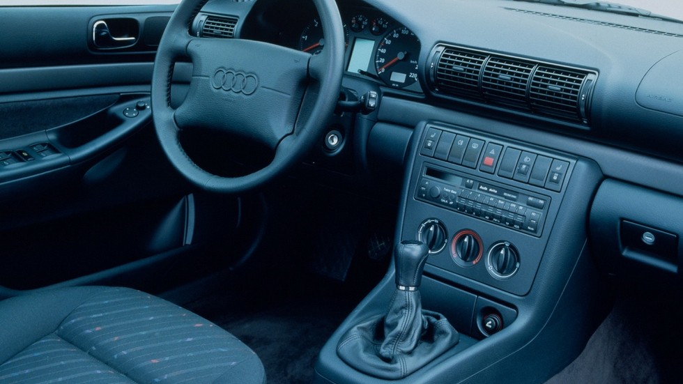 4Торпедо Audi A4 Avant Worldwide (B5,8D) 