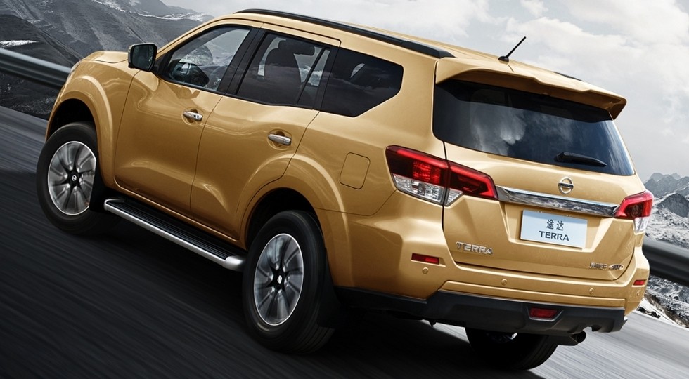 На фото: Nissan Terra, версия для Китая