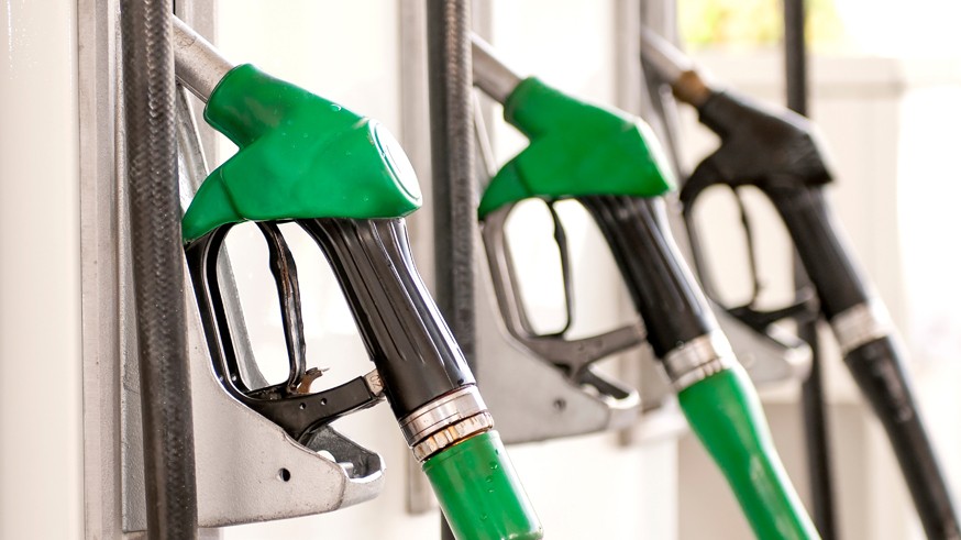 Цены на бензин в России не изменятся, несмотря на падение стоимости нефти