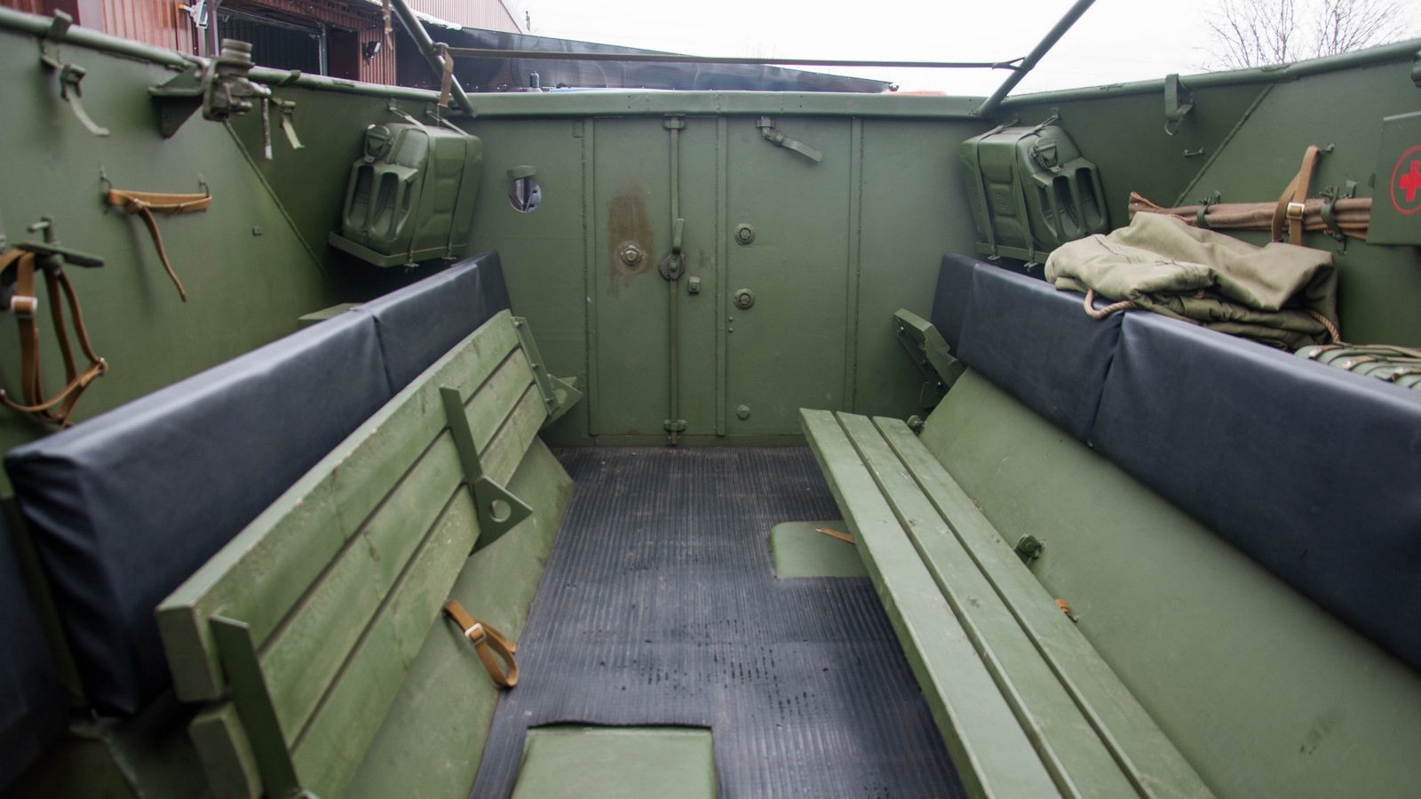 БТР 152В интерьер в кабине