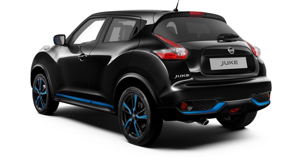 Nissan Juke MY18 Exterior Blue Perso LHD