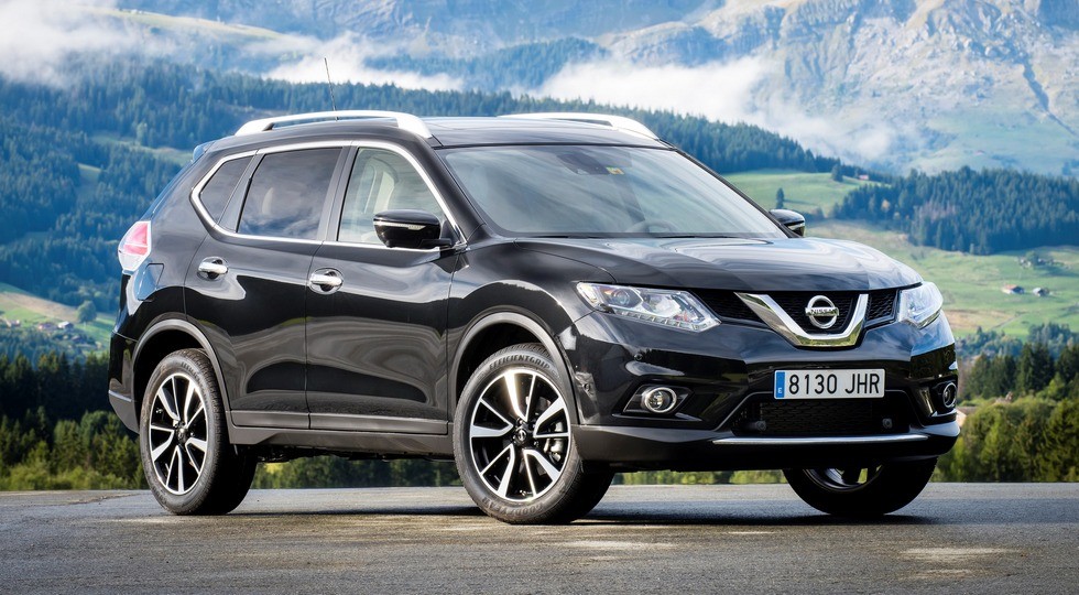На фото: Nissan X-Trail