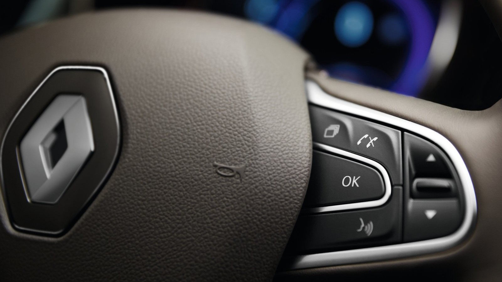 Renault-Espace-2015-1600-23
