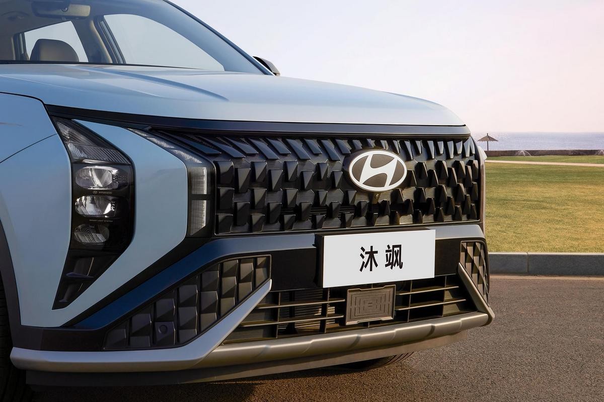 https://kolesa-uploads.ru/-/5da0bb8d-2c46-43a0-b1da-9db347c26391/hyundai-mufasa-21.jpg