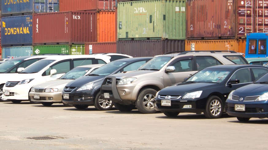 BANGKOK - MARCH 6 : Many cars park at Klong Toey port on March 6