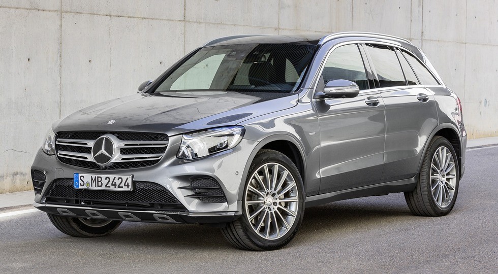 На фото: Mercedes-Benz GLC-Class