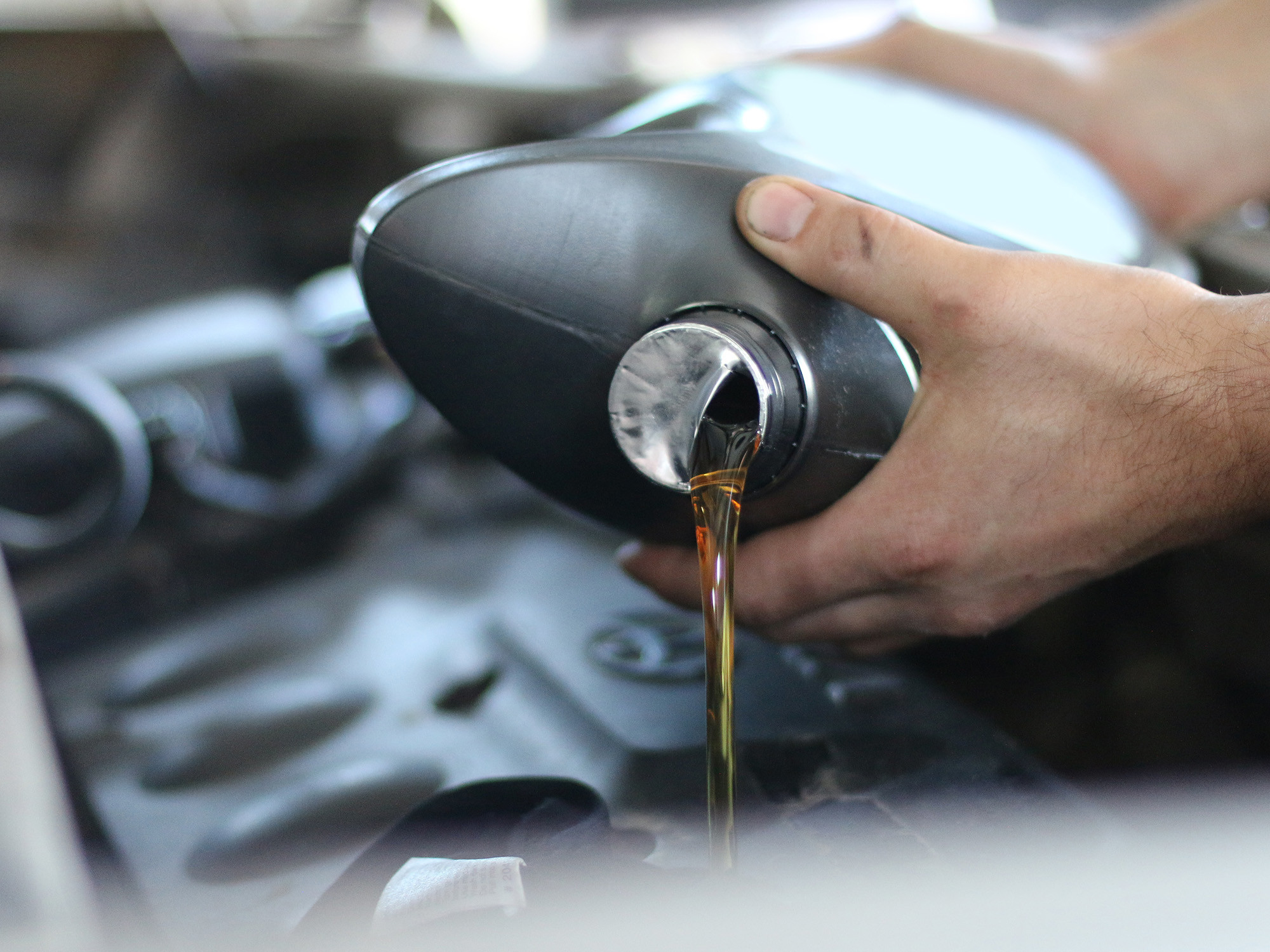 Эксперты рассказали, сколько и как можно хранить моторное масло без утраты его свойств