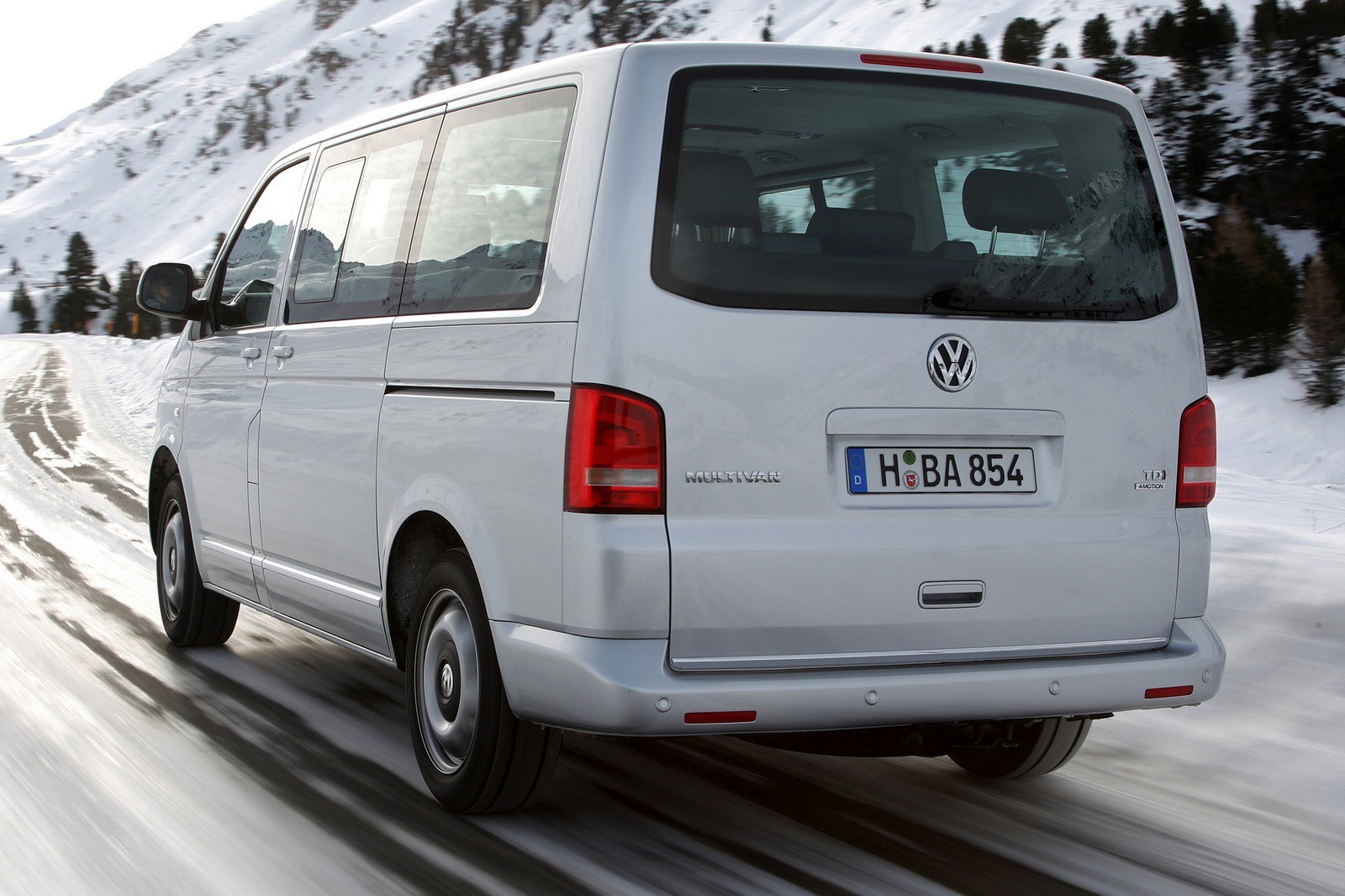 Volkswagen Multivan Comfortline (T5) '2009–15