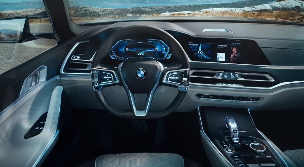 BMW-X7 (5)