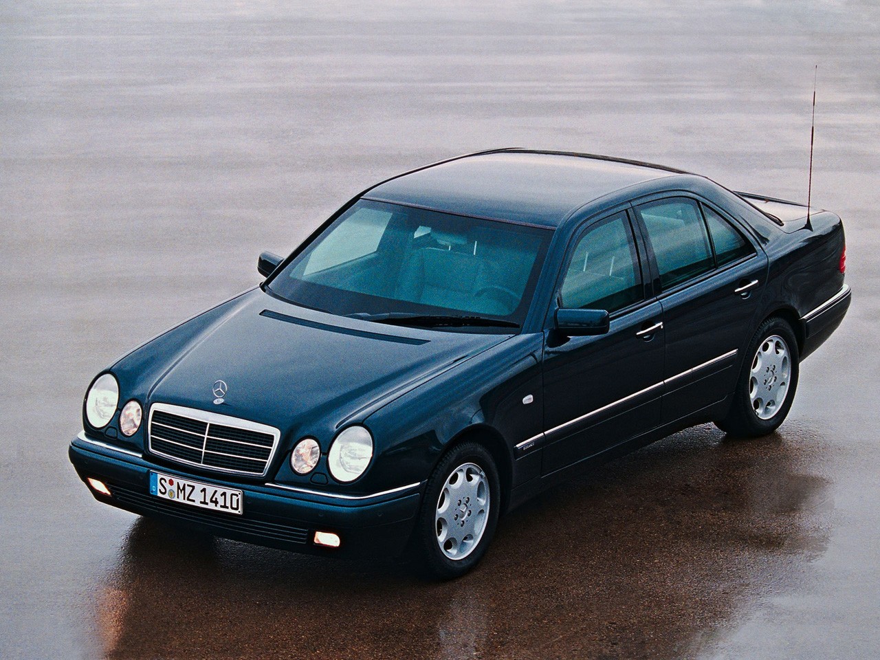 Продажа Mercedes-Benz E-Class S210, W210