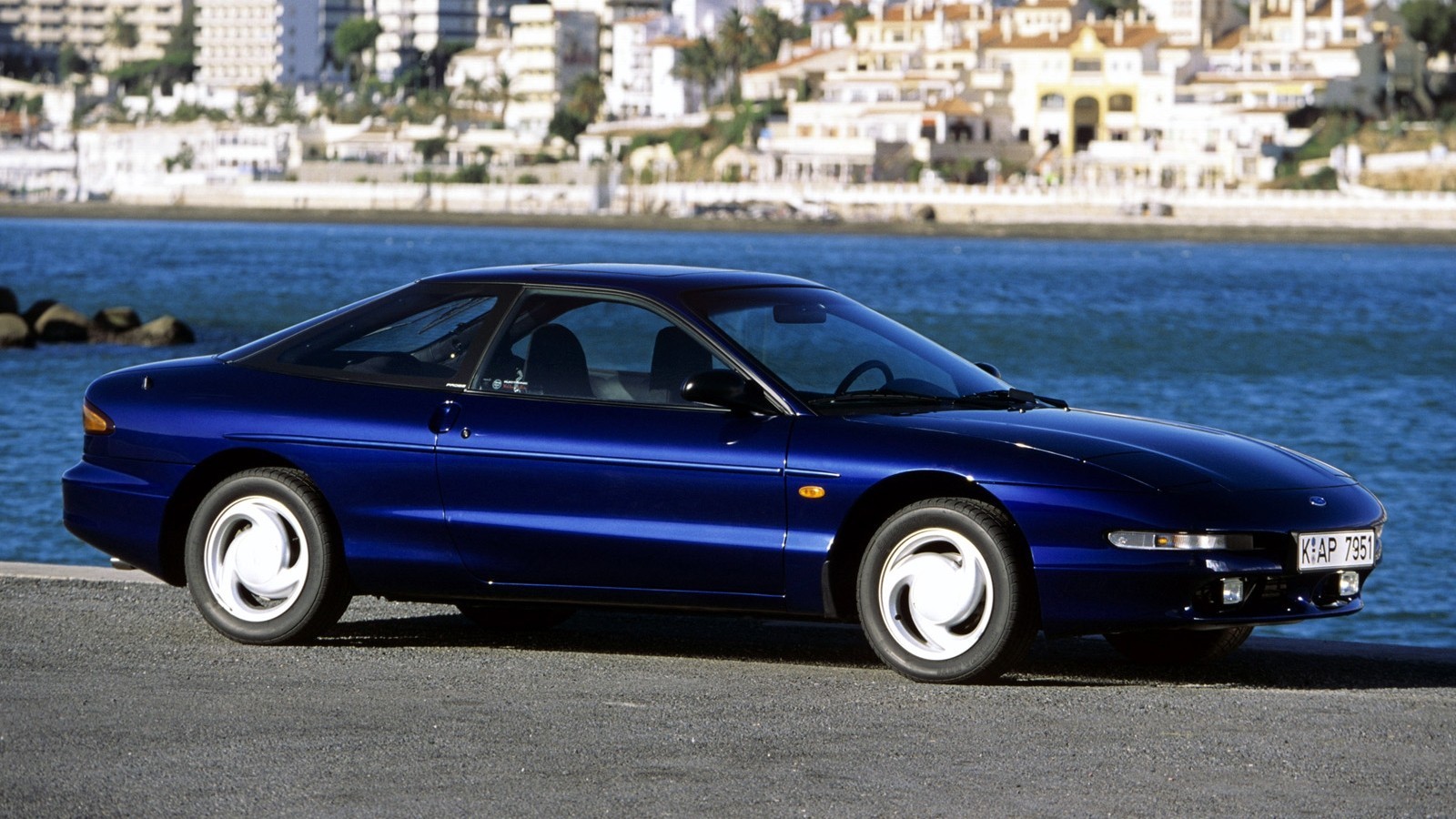 На фото: Ford Probe EU-spec (GE) '1992–97с