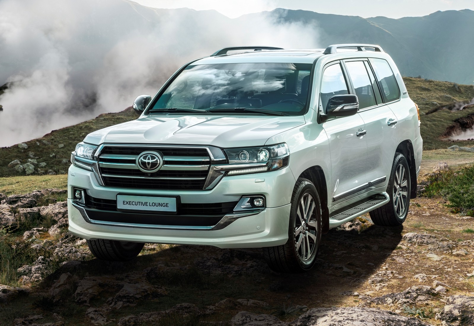 Toyota Land Cruiser 200 Executive Lounge_key visual