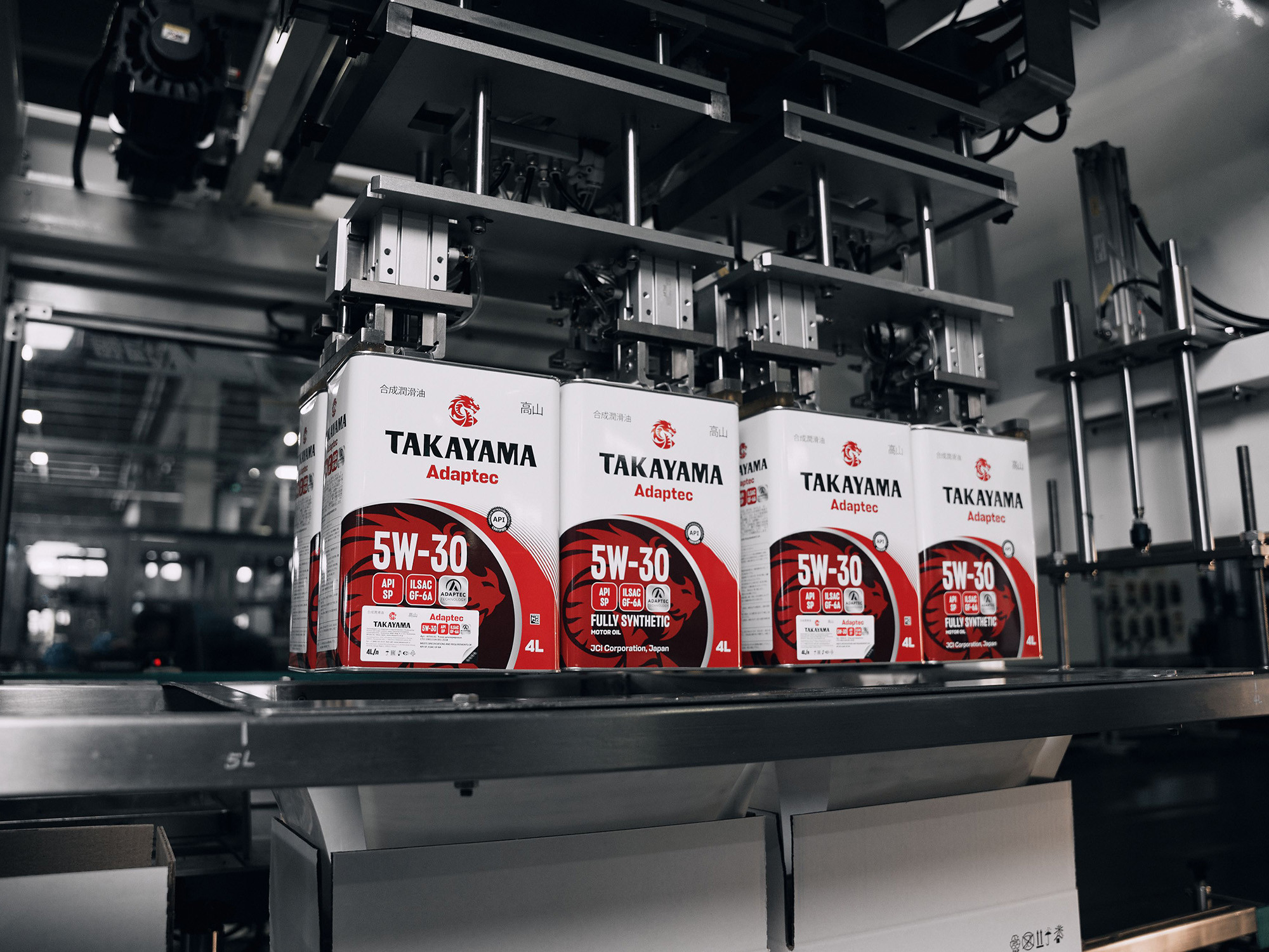 Takayama укрепила лидерство среди японских брендов моторных масел в России