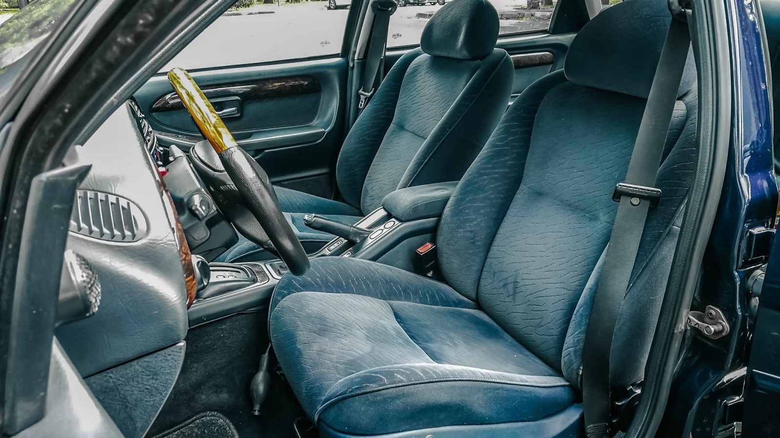 Ford Scorpio передние сидения