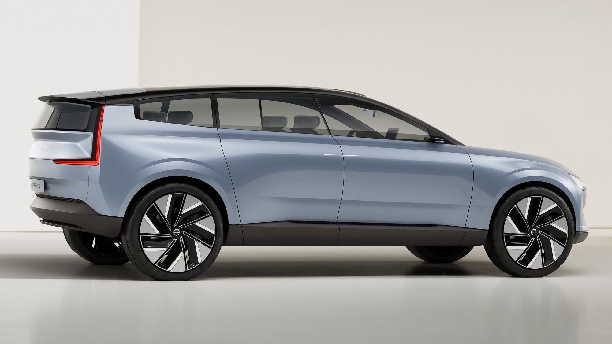 Привыкаем к новому стилю Volvo: шведская марка показала концепт-манифест