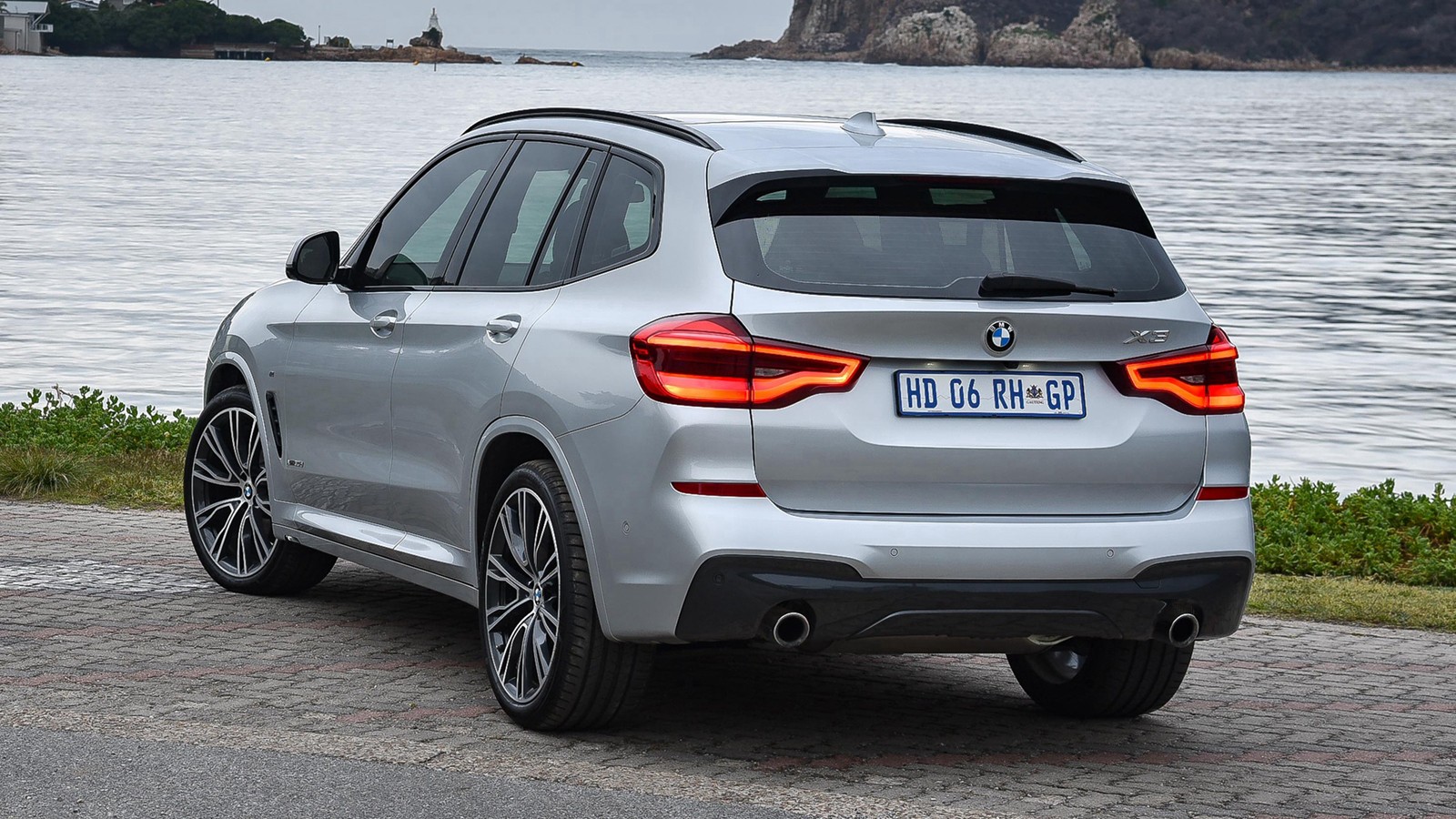 Обновлённый BMW X3: первые изображения