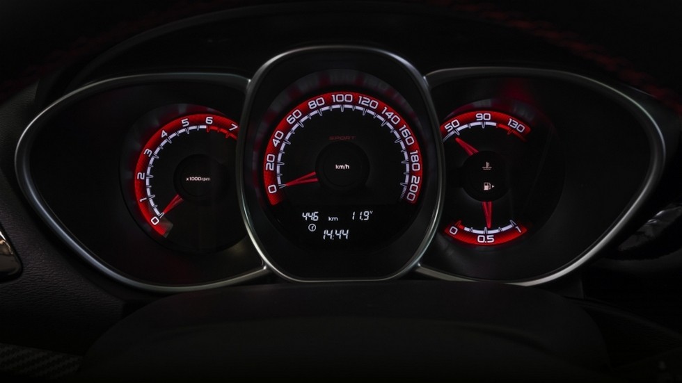 lada-vesta-sport-interior-1