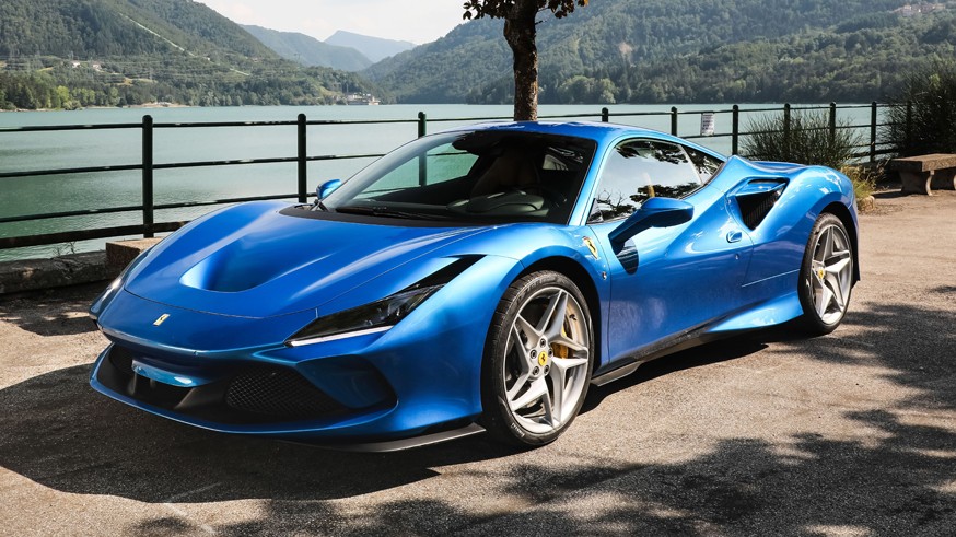 Планы на модельный ряд: Ferrari не собирается делать из Roma и Portofino гибриды
