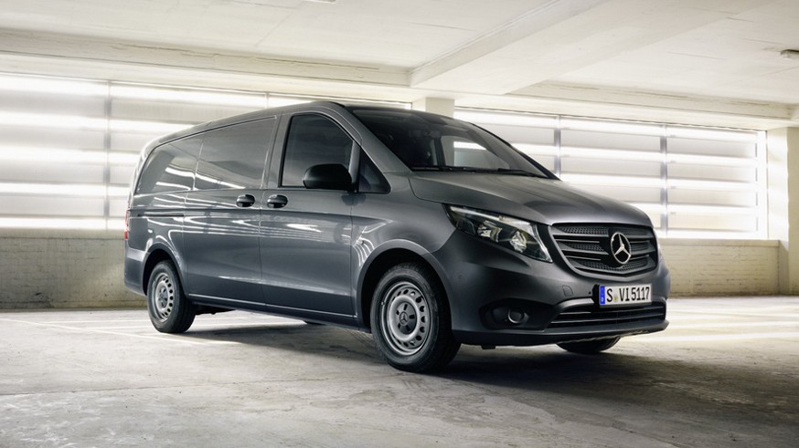 Mercedes обновил американский V-Class: подретушированная внешность и новая коробка передач