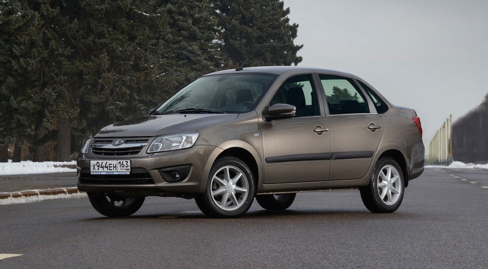 На фото: Lada Granta