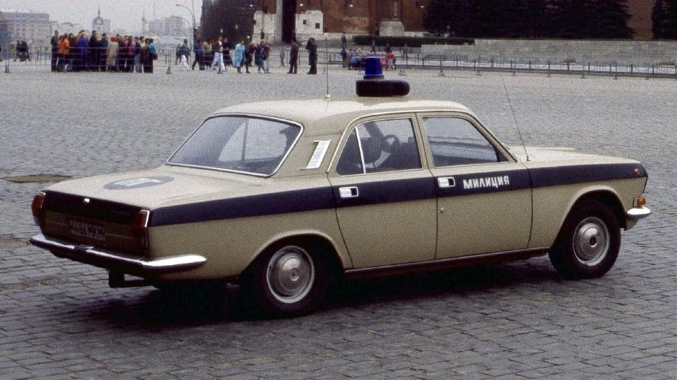 gaz 24 10 volga militsiya