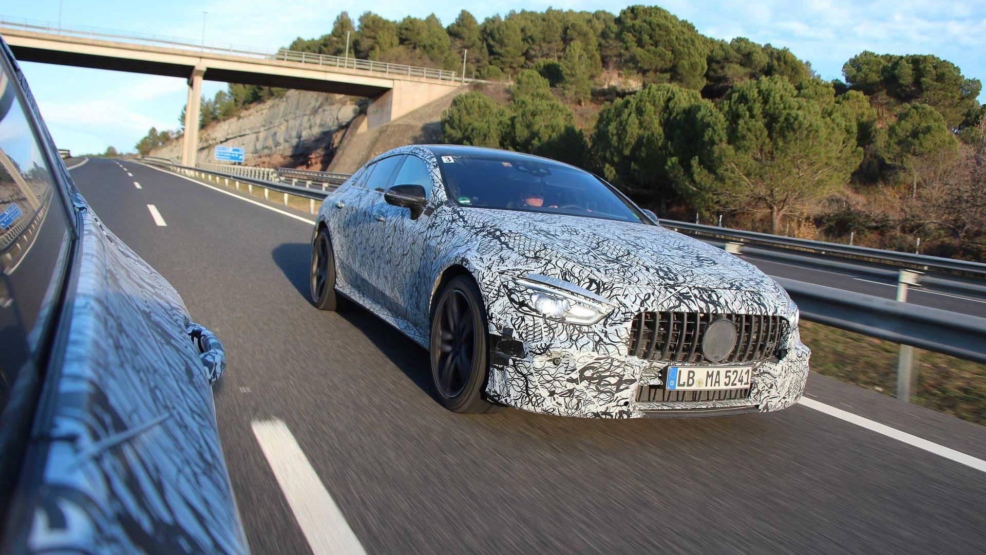 mercedes-benz-amg-gt-coupe-teaser-1