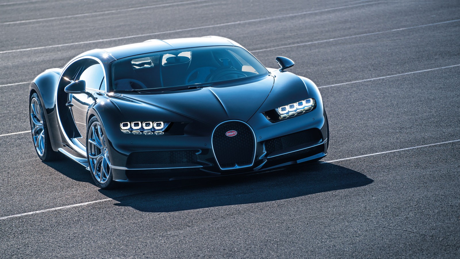 Bugatti chiron год выпуска