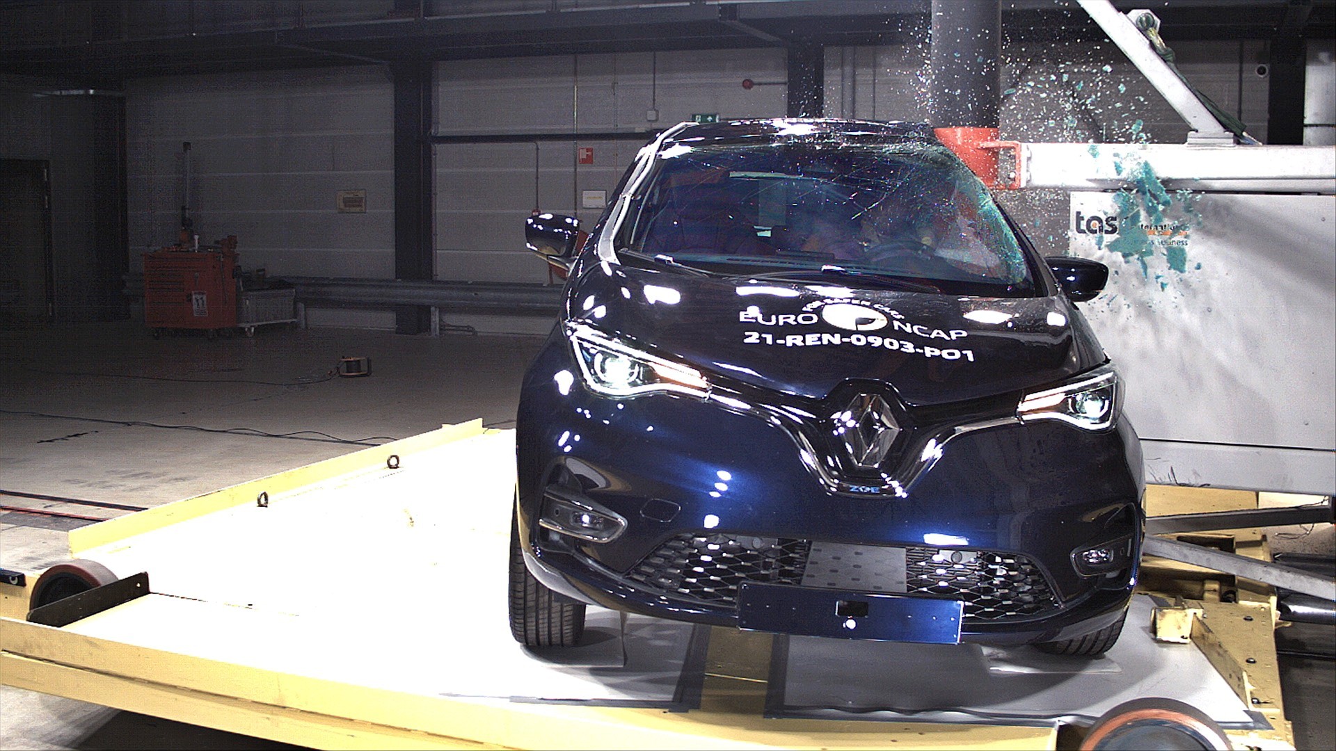 Renault отреагировала на провал Zoe в Euro NCAP: без новых подушек, но с AEB в базе