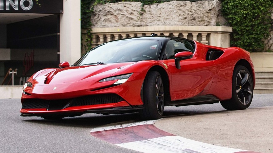 SF90 Stradale опаздывает: Ferrari отложила производство 1000-сильного гиперкара