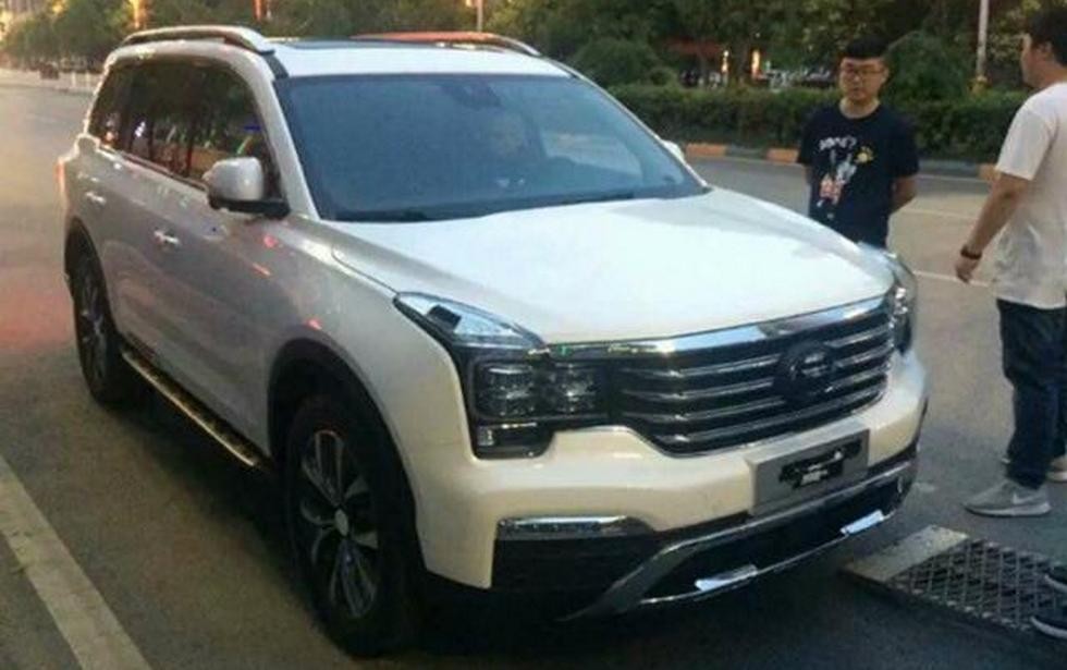 Полноприводный «китаец» Trumpchi GS8 проехался на камеру - КОЛЕСА.ру ...