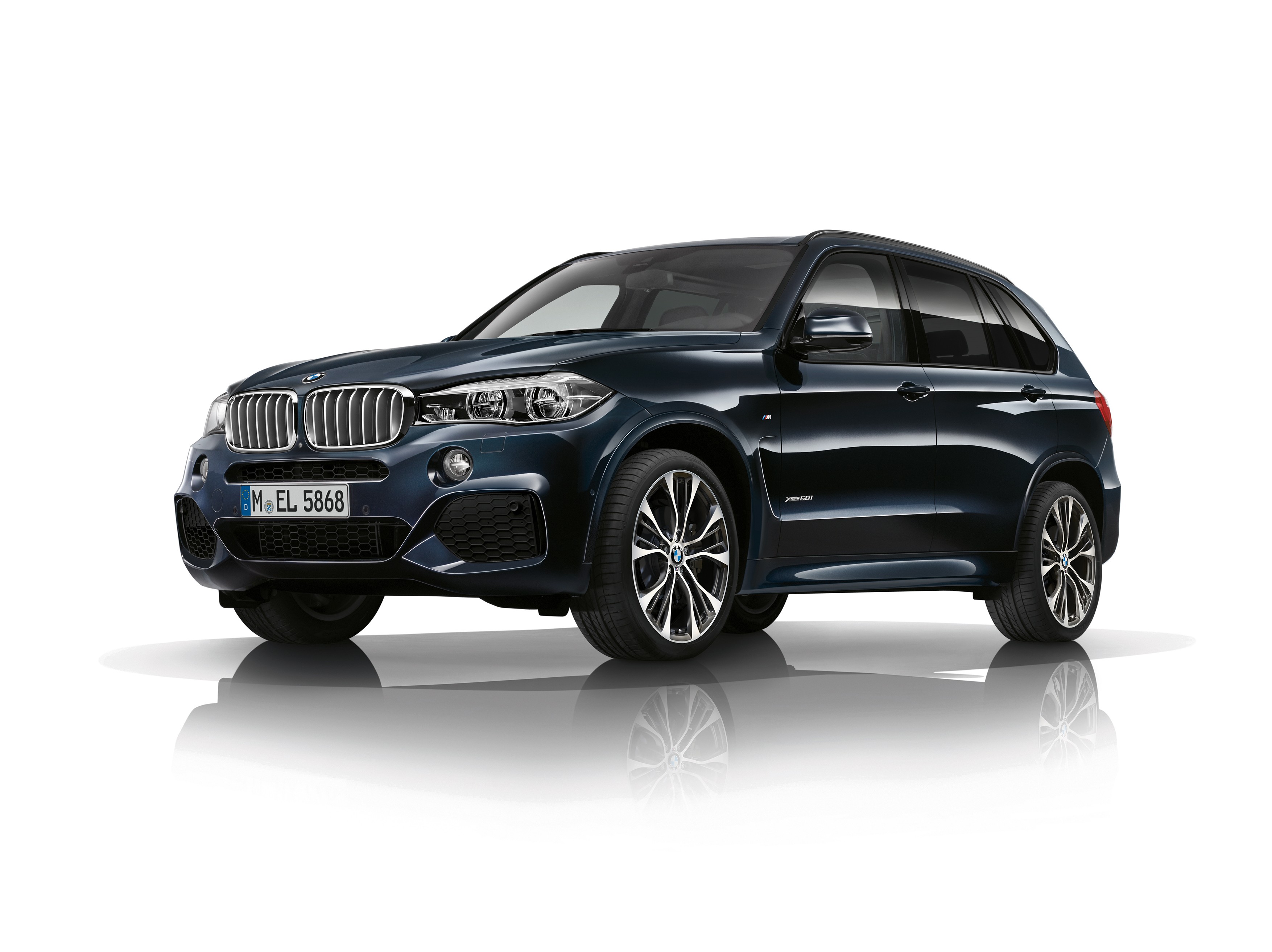 P90281515_highRes_bmw-x5-xdrive50i-10-