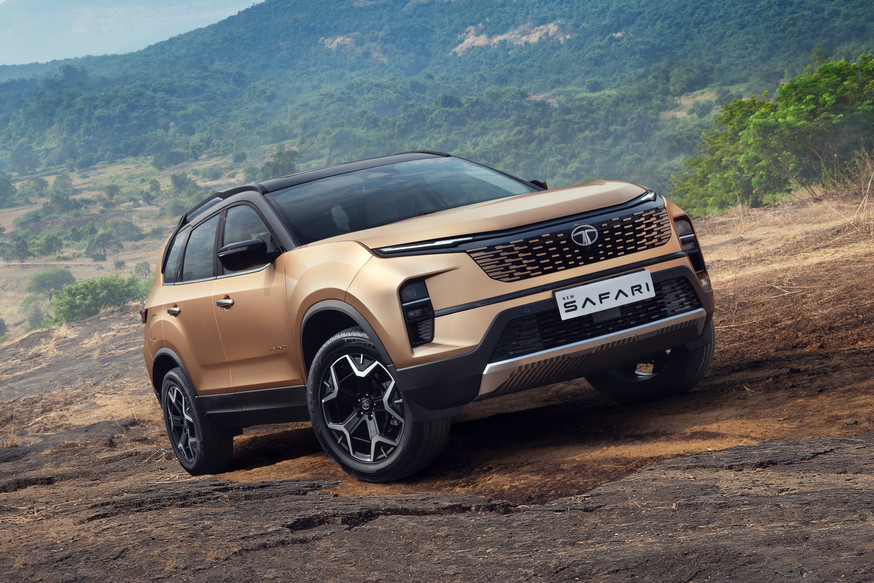 Кроссоверы Tata Harrier и Safari: теперь с бензиновым мотором