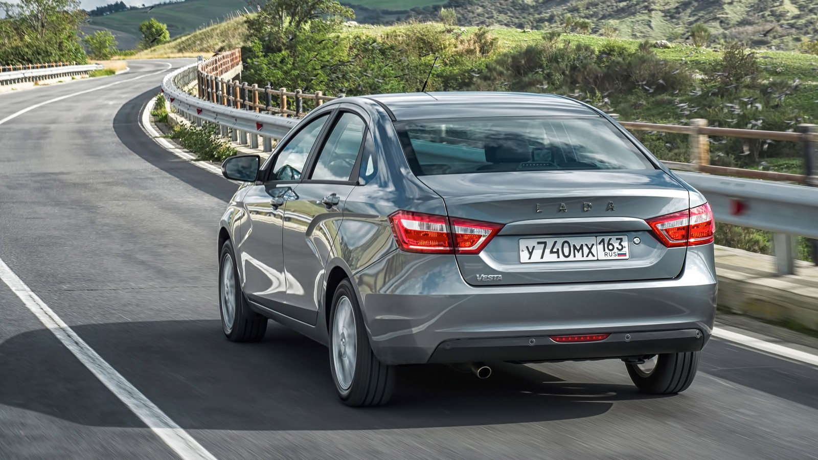 Lada Vesta Gray_093
