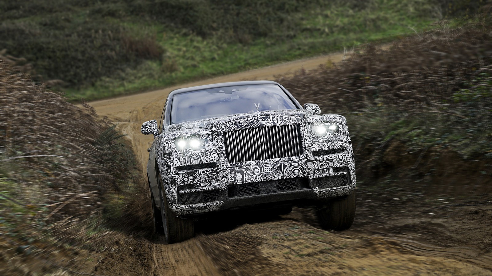 rolls_royce_cullinan_3
