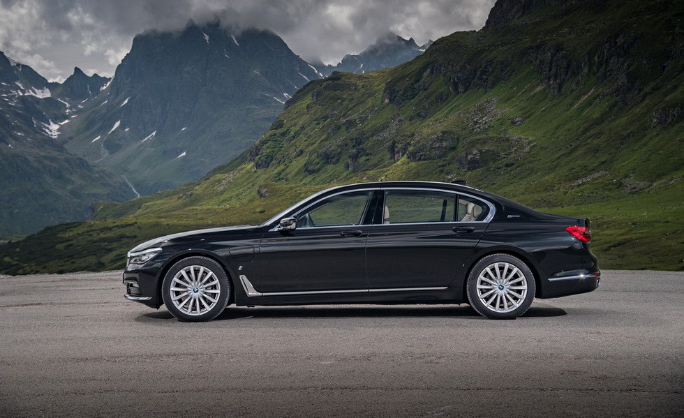 BMW 740e iPerformance 2017