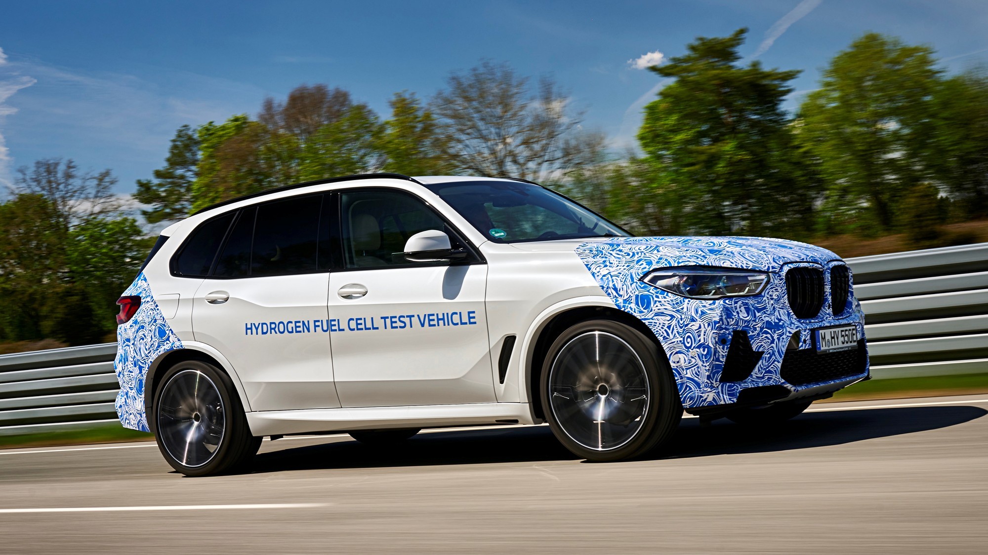 Всё идёт по плану: водородный BMW X5 с компонентами Toyota станет серийным в 2022 году