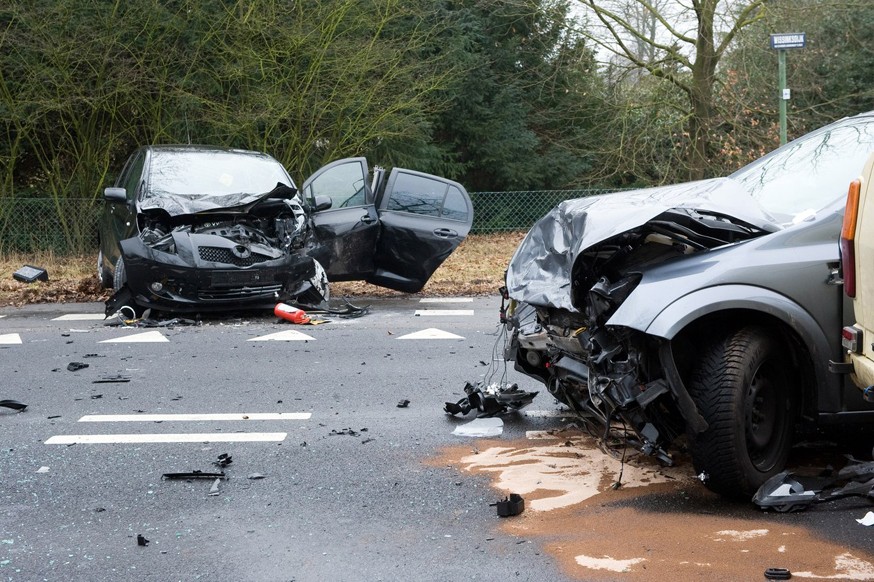 Проблема ям по-прежнему актуальна: водители смогут быстрее взыскать ущерб с дорожников