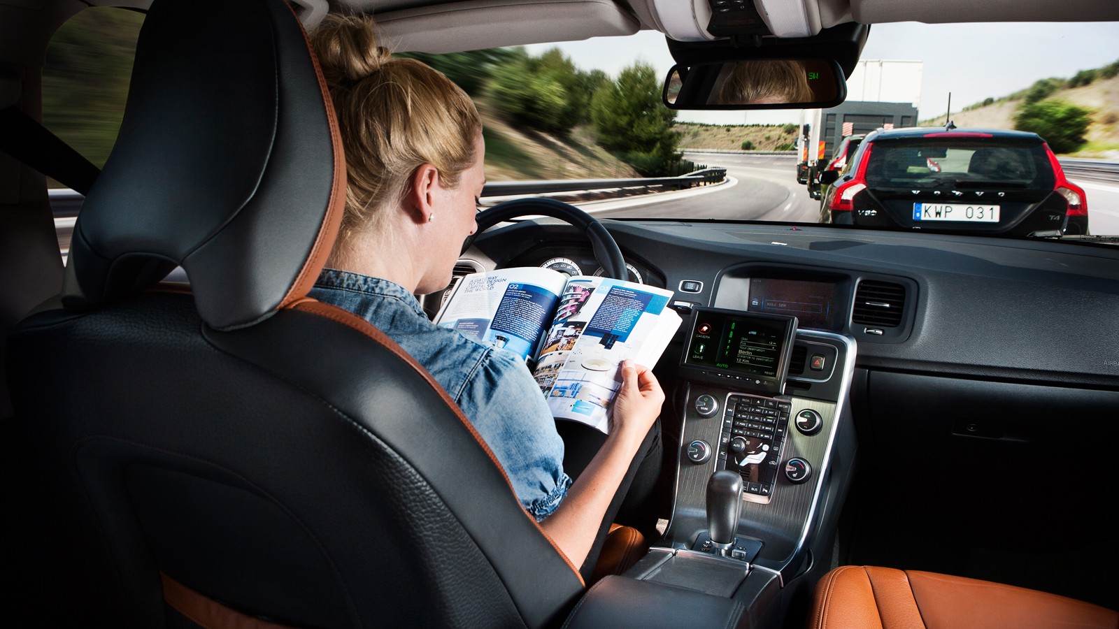 Volvo-self-driving-car