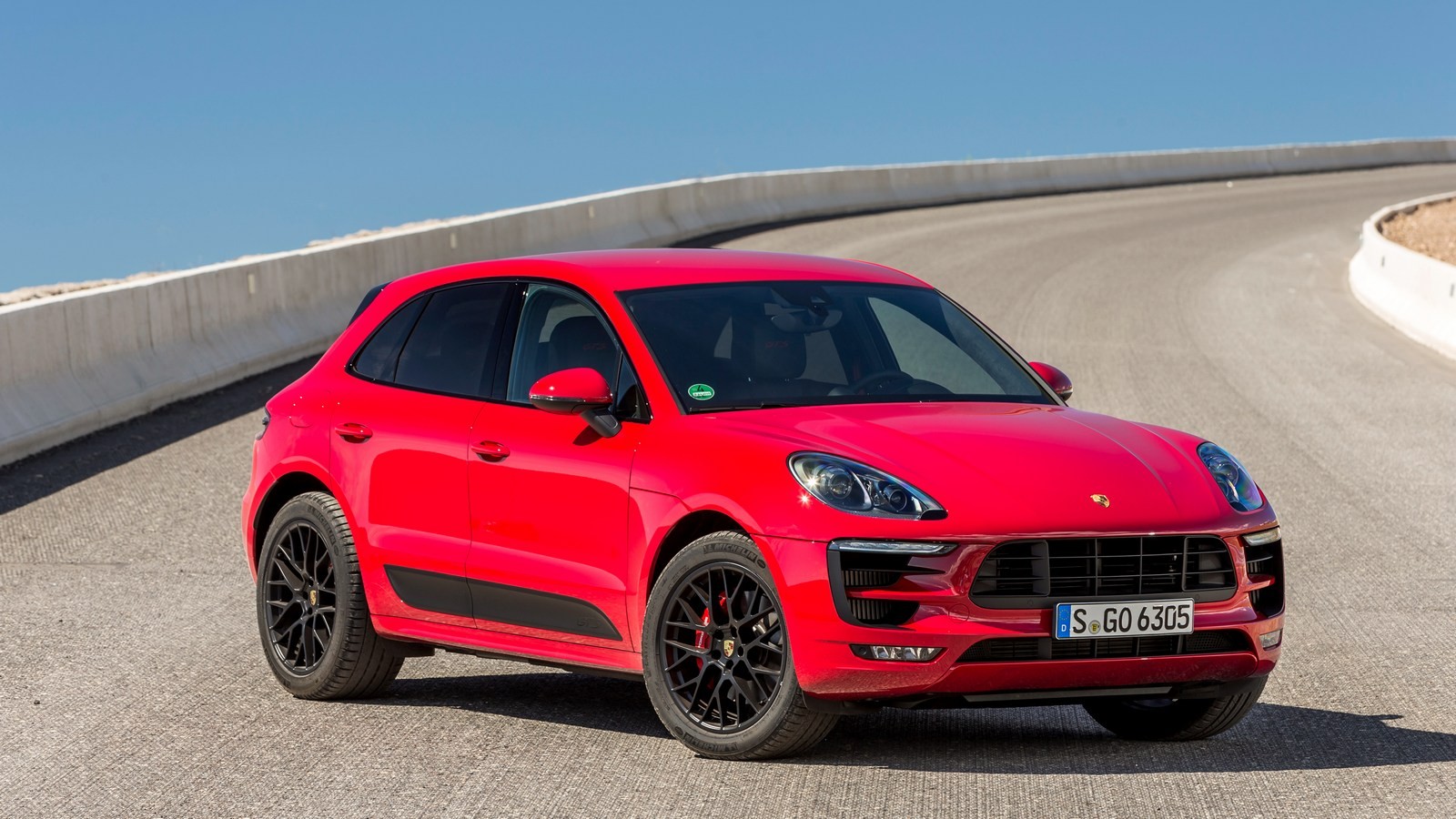 Главный соперник будущего кроссовера Lotus — компактный Porsche Macan.