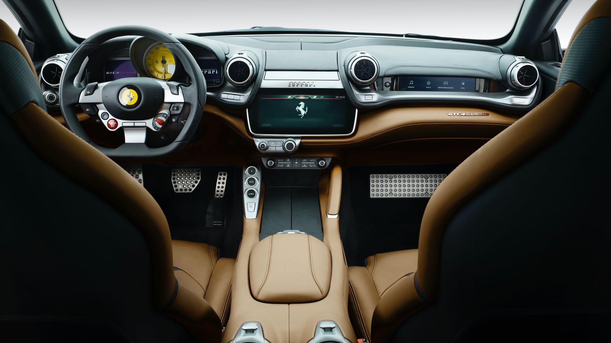 Ferrari без полного привода: модель GTC4Lusso отправлена в отставку