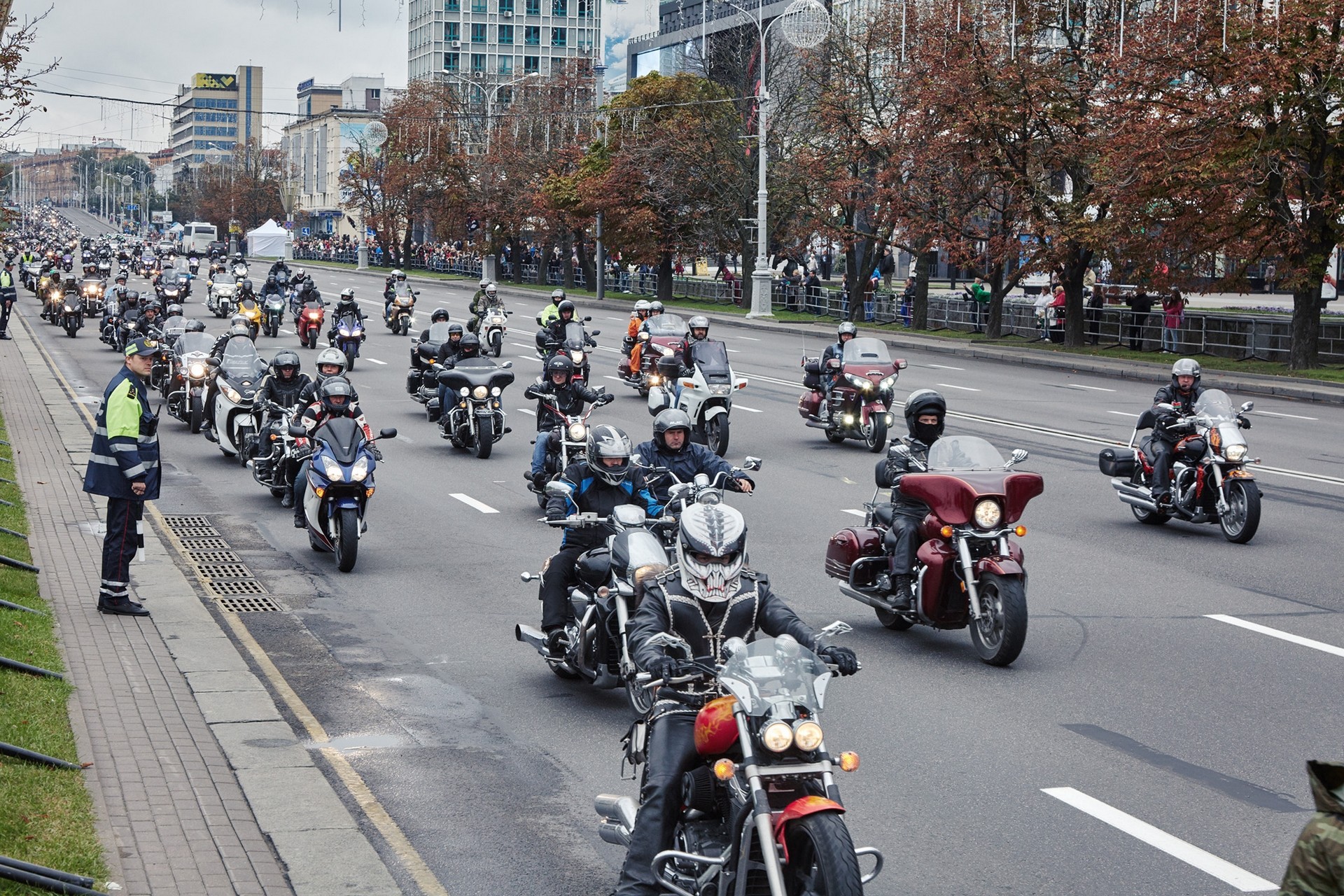 БелАЗ, четыре тысячи мотоциклов и Батька: как Harley-клуб сезон закрывал