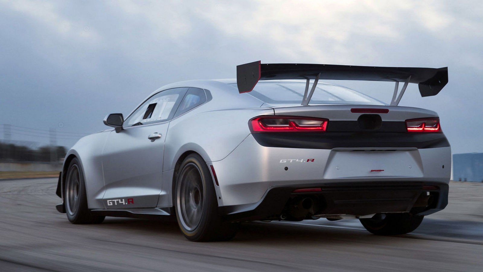 Chevrolet-Camaro-GT4R-2