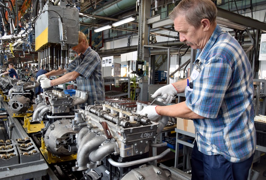 Вернули из отставки: «Соллерс» решил возобновить производство восьмицилиндровых моторов ЗМЗ