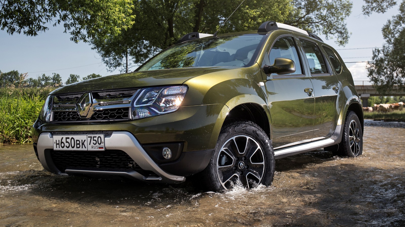 На фото: Renault Duster