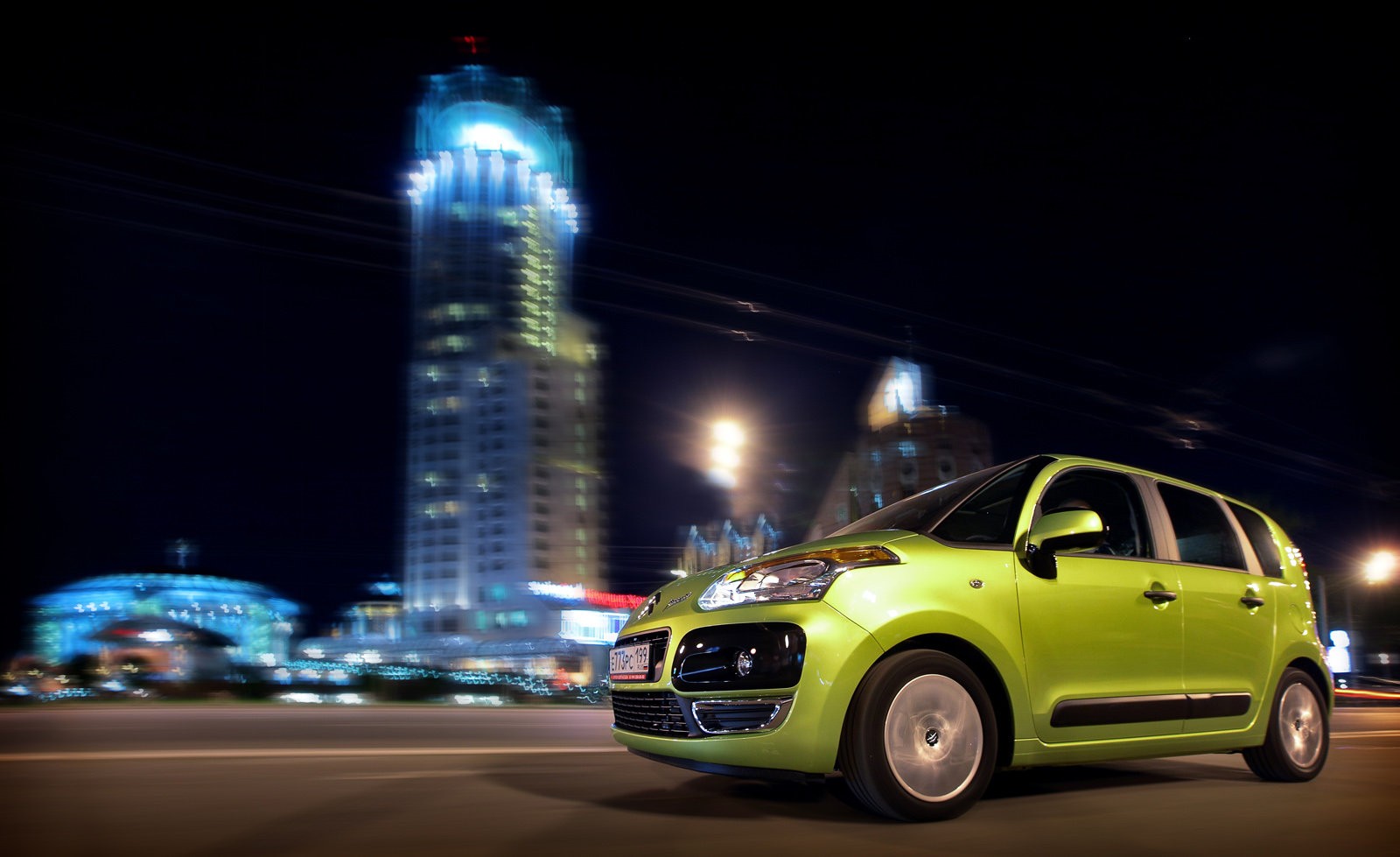 Citroen C3 Picasso: другими глазами