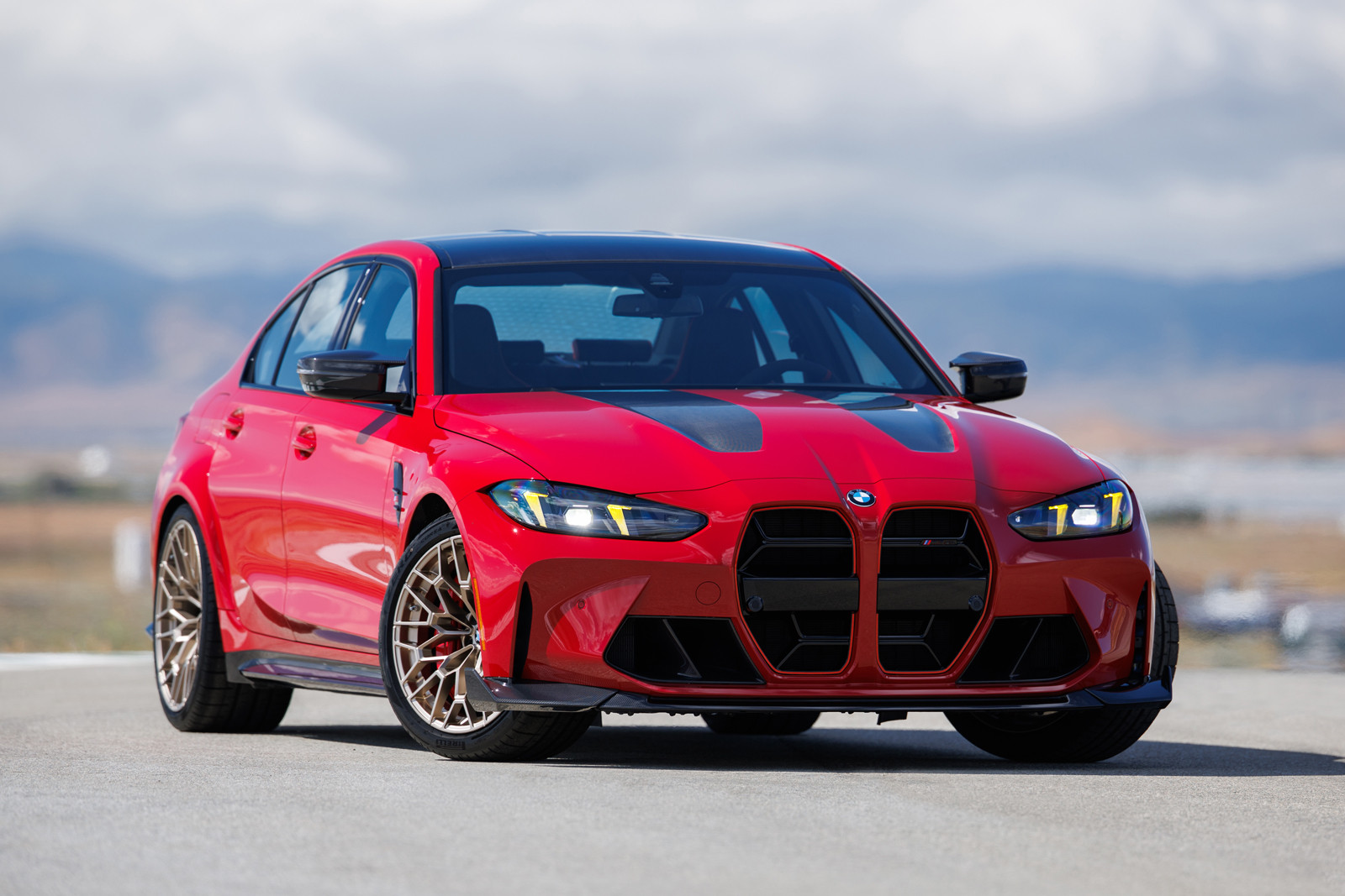 BMW выпустила M3 CS Handschalter с шестиступенчатой механикой и задним приводом