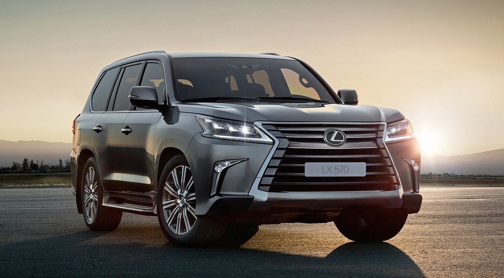 На фото: Lexus LX