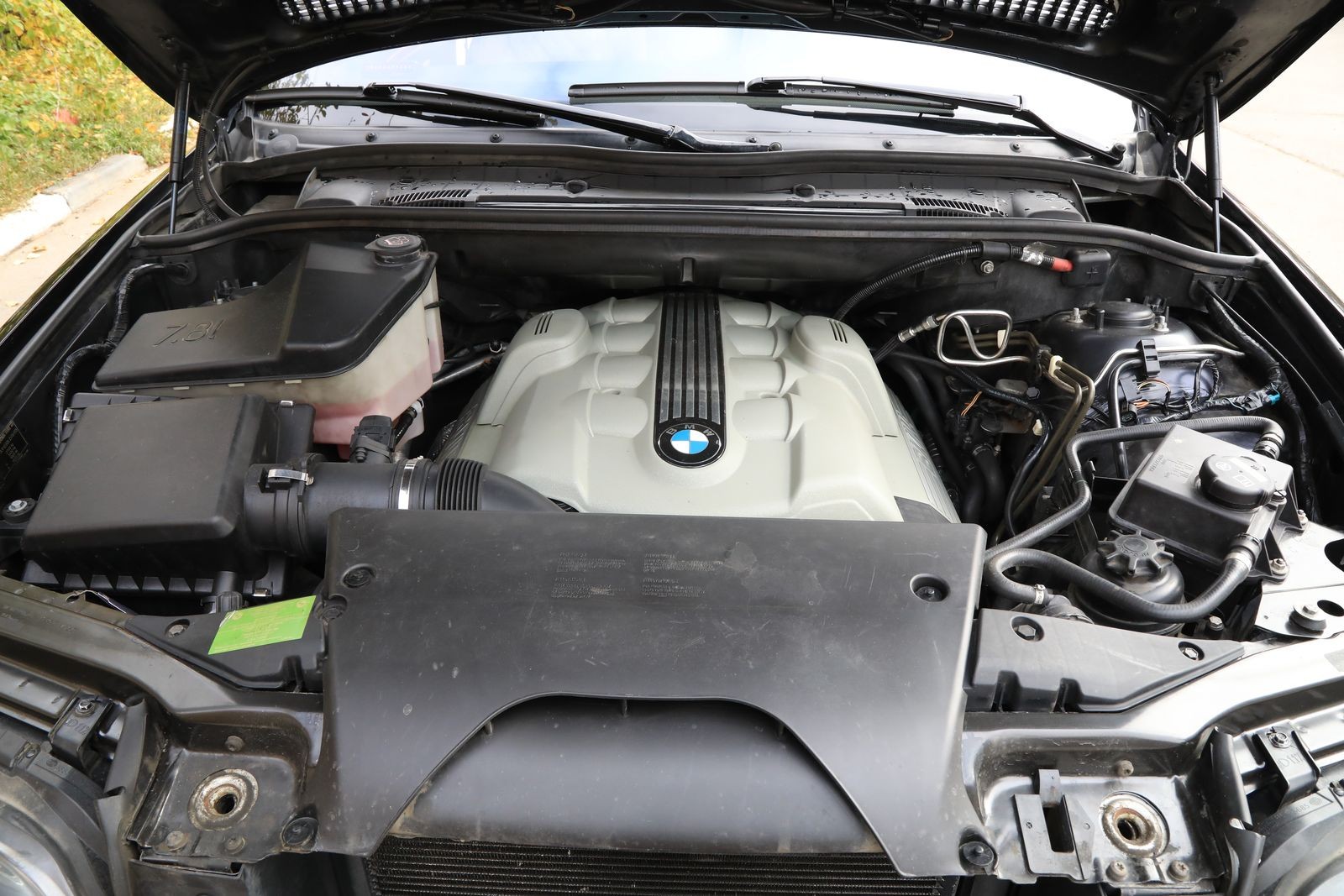 BMW X5 I с пробегом: дорогущая пневмоподвеска, простые тормоза и сюрпризы горячих моторов